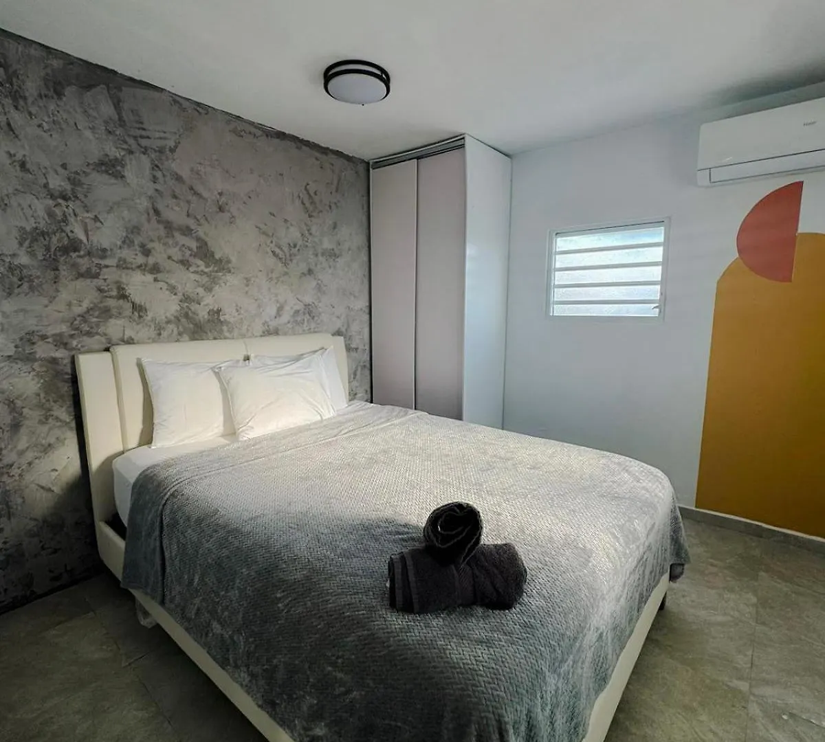 Perfect Group Retreat For 10 Near Beach & Airport Carolina Puerto Rico